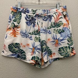 Tommy Bahama 100% Linen Shorts Tropical Floral Print Size Medium
